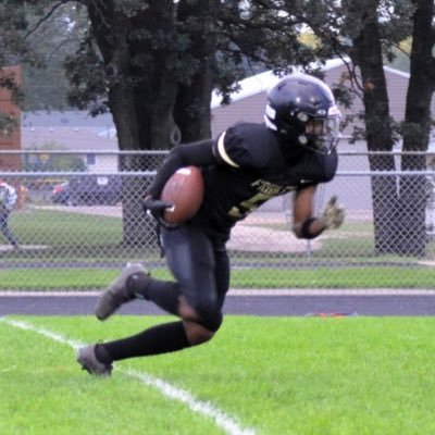 5’10 145|| C/O 24 WR,CB,SS,FS,KR Fridley high school || 1x all-conference Track|| 100m 11.65ll 200m 23.30ll Email: cartezcookll@gmail.com || cell: 612-261-5550