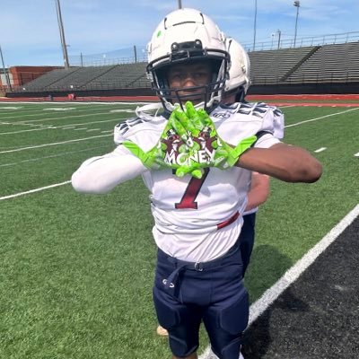 '28 Meridianville Middle School /National Junior Honor Society / 5'10 165lbs 14 yo/ATH/Psalms23:4/Cell: 256-797-9348 /Email: jordansmoovejones@gmail.com