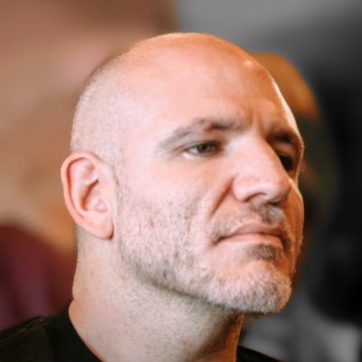 Organic Reach Optimization Expert