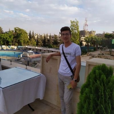 I'm 18 years old 🧒🏽
from Halab 🤍
I study in the Faculty of Electrical and Electronic Engineering 💥⚡🪛
My favorite hobby is cooking 🧑‍🍳🍔🤤
Syria in my eye