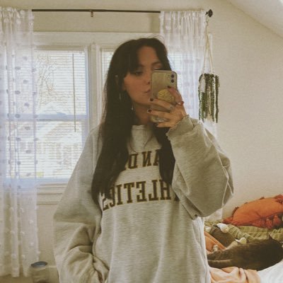She’s a 10 but she’s a huge Harry Potter fan. She’s a 9¾.