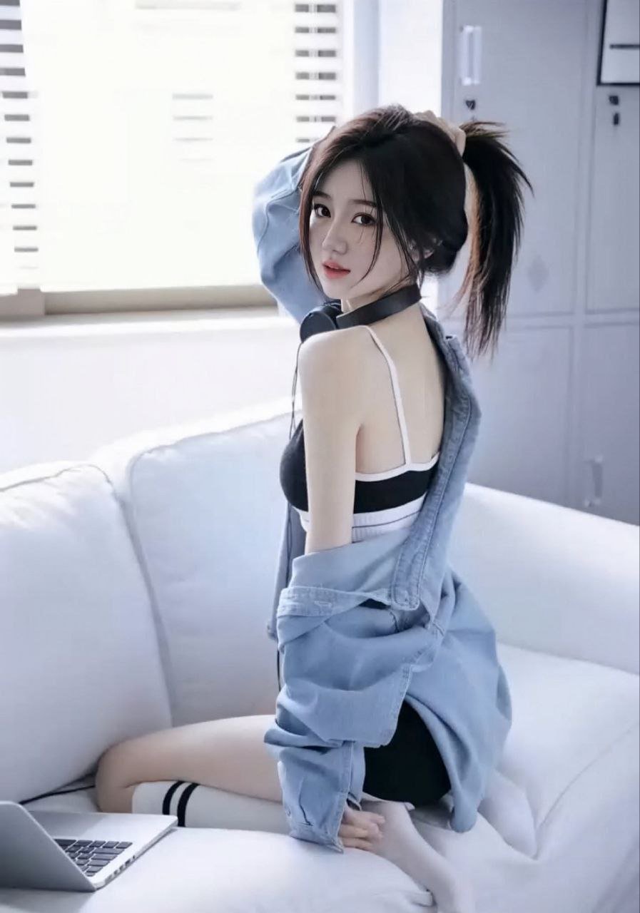 Toughto178272's profile picture. 你唔係一個蕩失路嘅陌生人，你係一段唔完整嘅故事，加我。