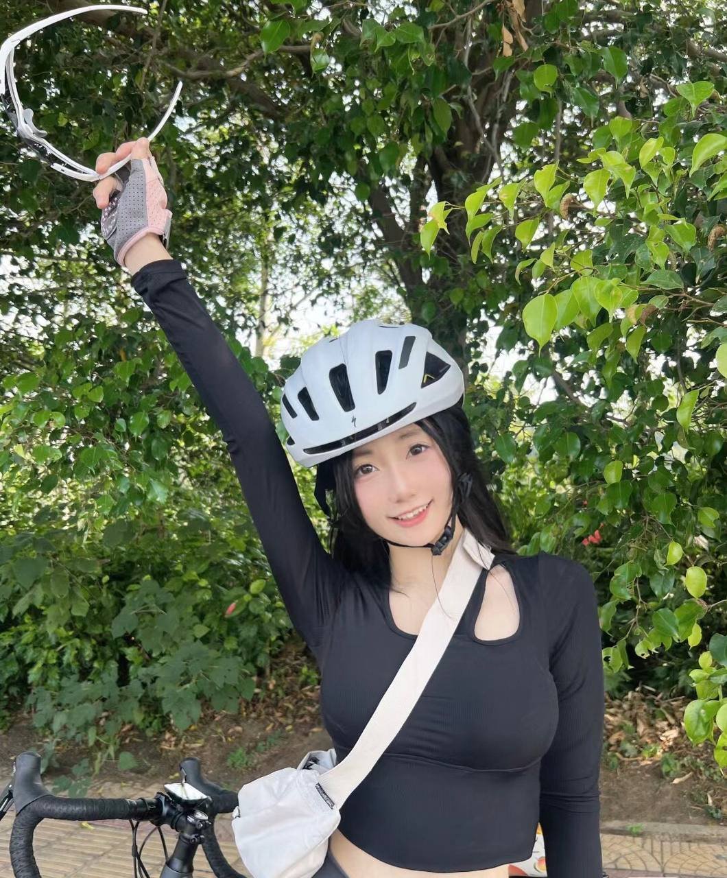 smeteyt24070's profile picture. 人際互動可以讓生活更美好，過嚟同我做朋友喇