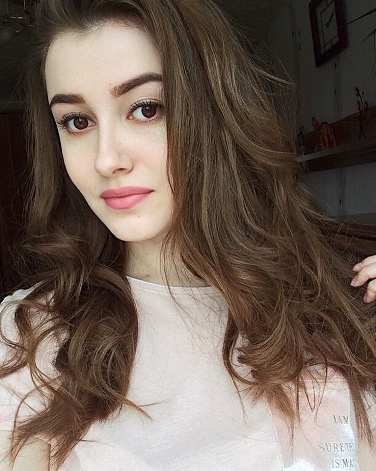 barmaremo111674's profile picture. 