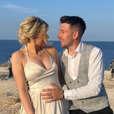 SamanthaMoffat_'s profile picture. 