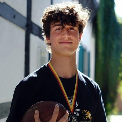 GERMAN 🇩🇪 Quarterback (#7) 🏈 U19 Team DÜSSELDORF PANTHER @Dus_Panther, 17 yrs old, C/O: 2025, 6ft, 151lbs, National Champion 2023, All State Champion 2023