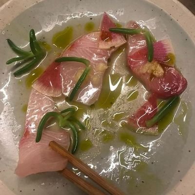 strawgarrates's profile picture. 19 • 2nd year of pre-clinical dentstud • be kind, always