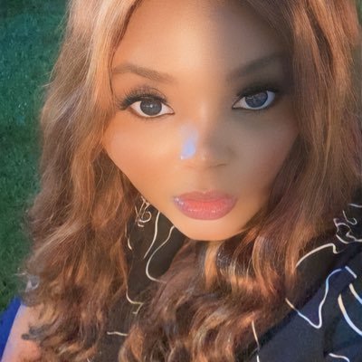 dame_fatale's profile picture. Virtual/Executive Assistant | Copywriter and Ghostwriter| Pâtissière and Boulangère