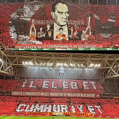 Kendi Halinde, GALATASARAY'lı...
Atatürk'e saygı duymayan şahıslarla muhatap dahi olmuyorum. Bet reklamı yapan sayfa ve şahısları engelliyorum. işine gelirse!