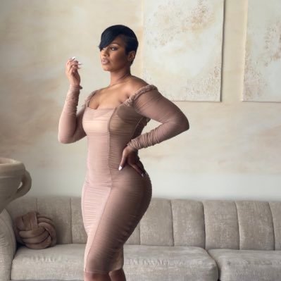 Healthcare Management, RN 💉 Culture Chronicles Podcast 🎙️Makeup Artist SoFlo 🌴