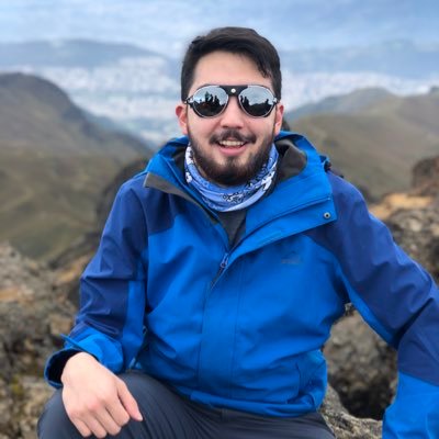 ctrujillovi's profile picture. Montañas | Derecho de Competencia | Rock n' roll | Política