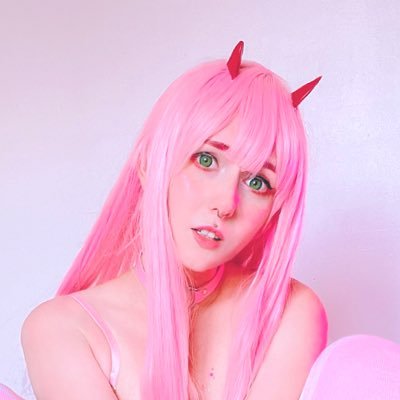 DJ | Singer | Cosplayer • https://t.co/hw1mdfBhb6❣️https://t.co/2fytREMGvi❣️