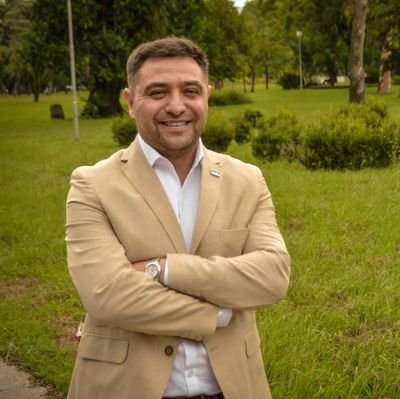 Esposo de Silvana y papá de Emma. Director de Empresarios Argentinos.