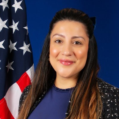 Foreign Affairs Professional | Latin Americanist | @saishopkins Alumna | Retweets/follows ≠ endorsements