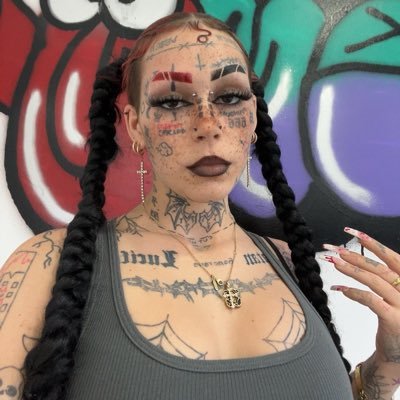 Im too intense🥹 todo es fruto de mi eskizofrenia y mis trastornos❤️🩹