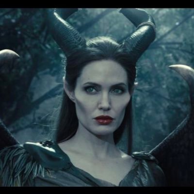 Self-Proclaimed Villainess Fairy with a bad rap, believes in Democracy & will unequivocally vote Blue.