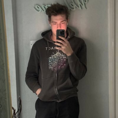 PotNoodleLol's profile picture. British lmao | Kbam enjoyer