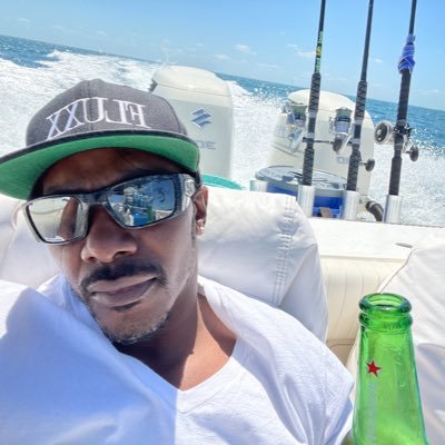 DmofoRuss's profile picture. 