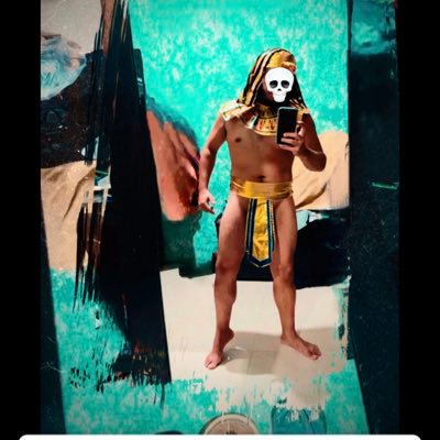 EdurdoSaenz's profile picture. ola mucho gusto estoy a la orden