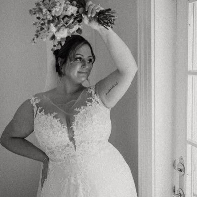 rachelcolaneri's profile picture. 32✨ NY🌾 RN🩺 @AChapman68💍