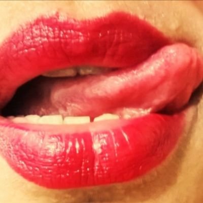 Coroa BBW bissexual, fetichista e domme. 💋🔥🍎 QUANTO TESÃO VOCÊ AGUENTA SENTIR? 😈 Agende seu horário. Informações via DM ¬_¬