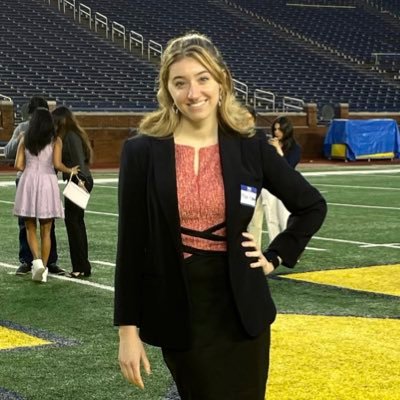 MS4 at @umichmedicine 〽️ Aspiring surgeon 👩🏼‍⚕️ Passionate about addressing the opioid crisis and health disparities #MedTwitter