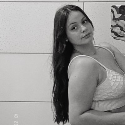 pereiralandaa's profile picture. linda por fora, por fora dentro