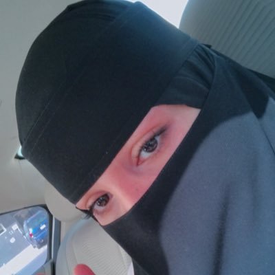مُتزمِّلة .. في صومعة، على كتف وادي الرّمة وسط نجد ..
