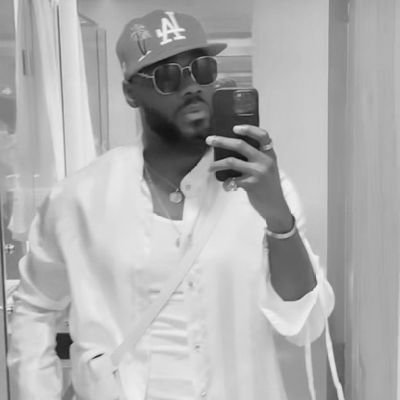 Sweet like chocolate. fun to be with. just be yourself ma friends. I love @PrinceNEnwerem and @Bryannonly🐻. am the RA🎠🇬🇭 PA. Love @stonebwoy @manifestive