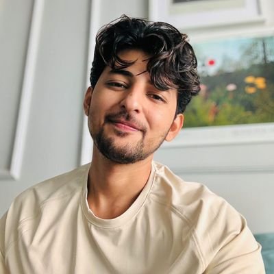 Darshan Raval ❤
Ik baar mile jo tu mujhe
Saari duniya chod doon