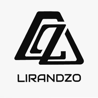 A marca LIRANDZO é a celebração da rica herança cultural de Moçambique e a ligação profunda com as nossas raízes através da moda.