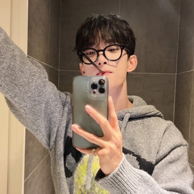 overdkmoon Profile Picture