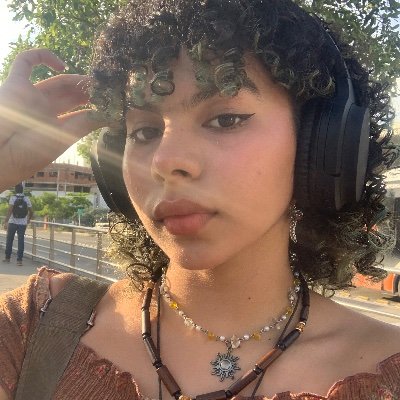 marianaaa_tb's profile picture. only lovely people here. 
fan accounts @maritb28 @manutb06 @marxt07 @silxt22 ;)