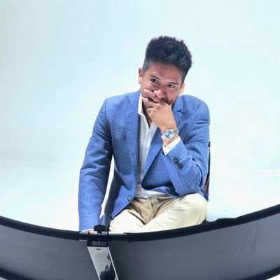 jerryleonn's profile picture. Abogado Penal y Familiar/ con perspectiva de género/casi todo me conmueve/
En proceso de ser fotógrafo y emprendedor 😎😍🤓