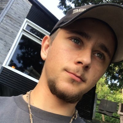 Bradee29's profile picture. 