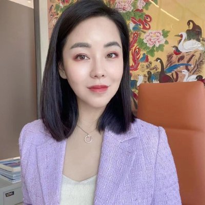 VrCQoL6zUpV81's profile picture. If there is a shadow in front of you, it is because there is sunshine behind you.