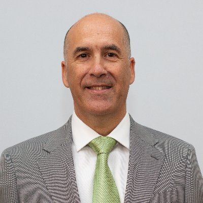 Perfil oficial del presidente del Colegio Oficial de Farmacéuticos de Cádiz (@COFCadiz) y su equipo. #SomosFarmacéuticos #SomosAsistenciales