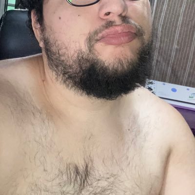 Gordito Activo con esposo (@cuuchaser) en CUU. Buscando amigos para tríos o para jugar videojuegos.