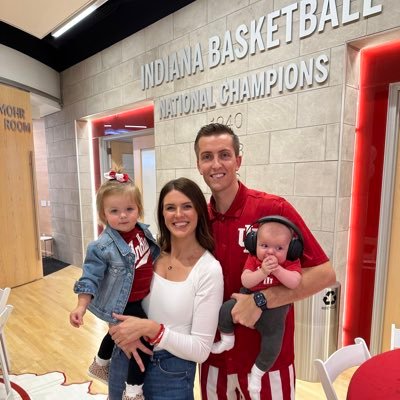 Faith & Family | Assistant Coach @indianambb ⚪️🔴 @ZipsMBB Alum