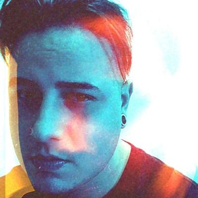 rafaelravanelli's profile picture. Vocalista da Dirty Spoon, cosplay de Adam Sandler e Buzz Lightyear