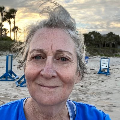 FarroutMary's profile picture. AZ 🏜️ nature lover; Retired oncology nurse 🙏🏼🌵