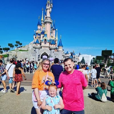SarahLouise92x's profile picture. family ❤️👨‍👩‍👧
memories 📷

UK Swiftie 🫶