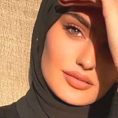 b__lebanon's profile picture. 