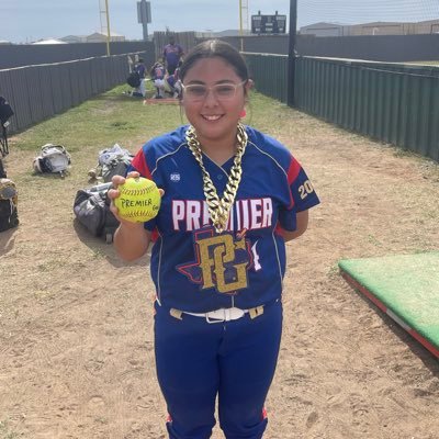 C/O 2027🥎Student Athlete from Ganado Tx🥎 I play volleyball,basketball,softball 🥎Premier Gold Fastpitch🥎C/IF 🥎 rpena08@yahoo.com 📚3.7 GPA