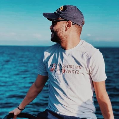 NazzihOmar's profile picture. Dead In Deep.🖤
🦁.
ع.د⛰🎶