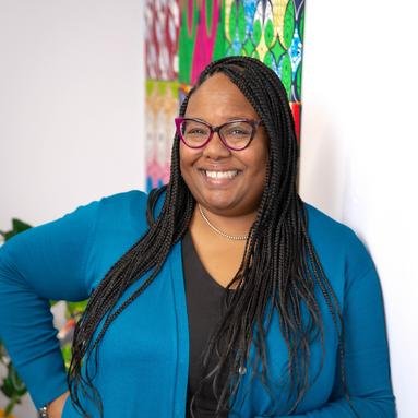 associate prof | she/her |obsessions: consumers, marketing, technology, social media | music junkie | tea lover | proud nerd | aggie pride | boiler up