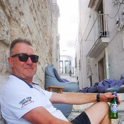 Edwinestonia's profile picture. Living abroad since 1989 but still Dutch by heart
Run guesthouse 🇪🇪  do cooking masterclasses and sell watches
Speak 5 languages😉