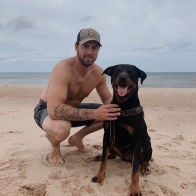 Crowdaddy12's profile picture. 