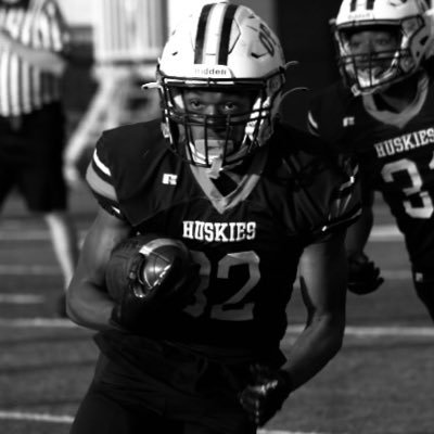 Oak Park and River Forest ‘25 | Football, Track and Wrestling | RB/ATH | 5’7 165lbs | GPA 3.8 | Email:waderebb3@gmail.com | Phone: 708-545-1960
