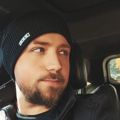 Sway | Over 20 but under 50 | Twitch Affiliate | Social Anxiety Haver | Dog Dad | https://t.co/8R5r7cFhIp